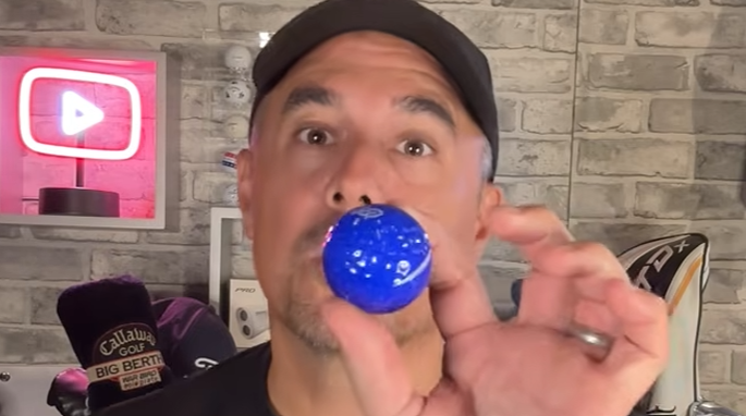 The worst colour golf ball Galaxy vice golf ball limited edition/ 